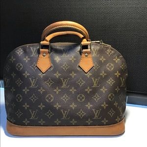 Authentic Louis Vuitton Alma pm 100% authentic